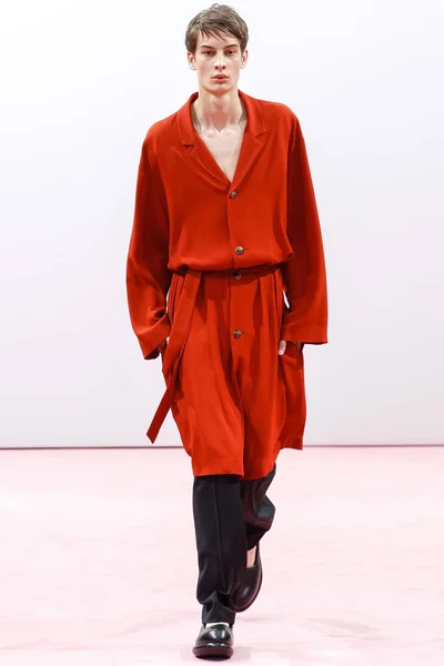 Look 7